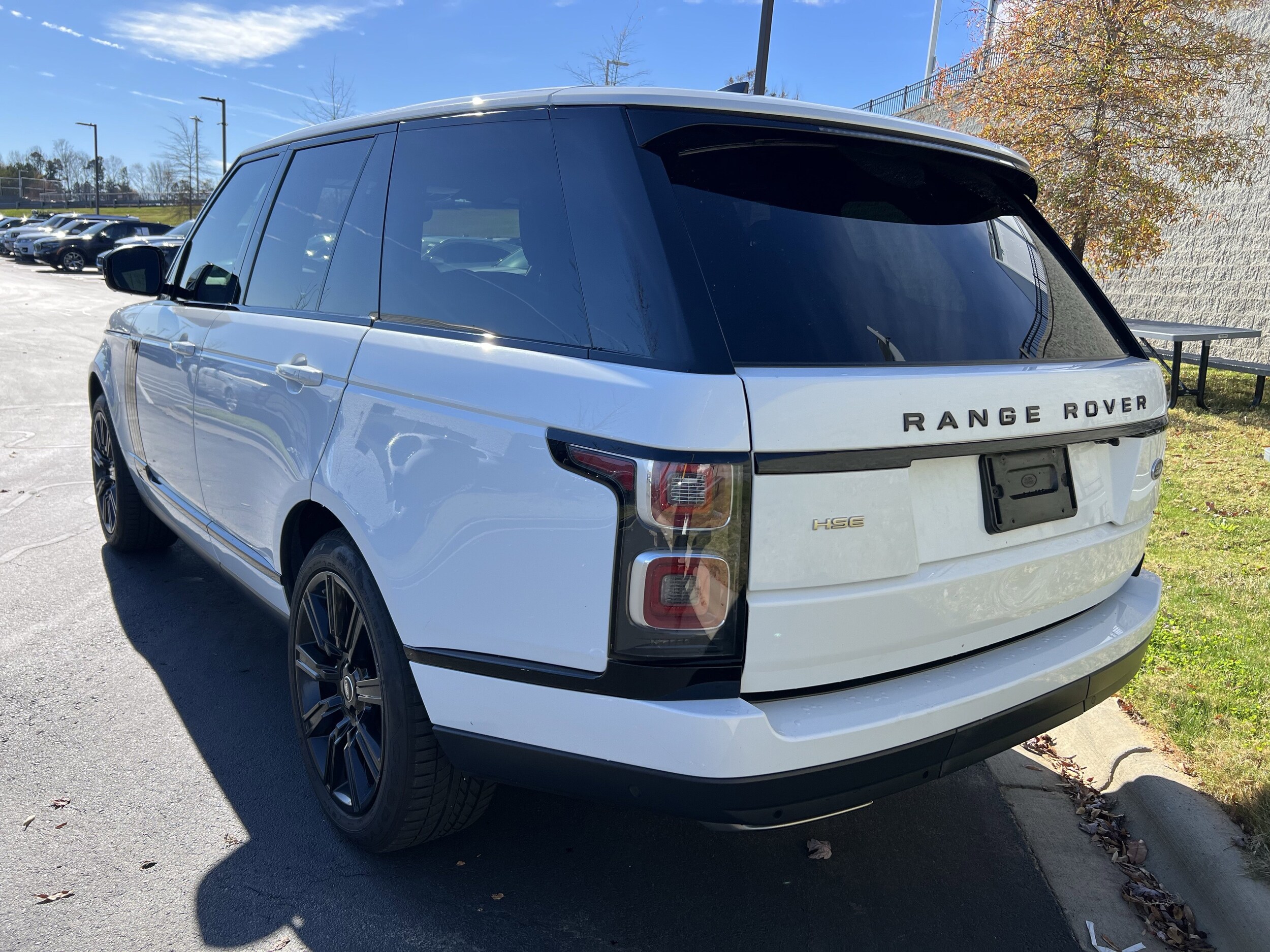 2019 Land Rover Range Rover HSE photo 3