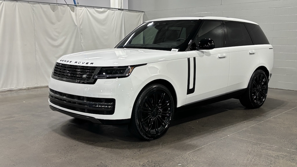 New 2026 Land Rover Range Rover SE SUV