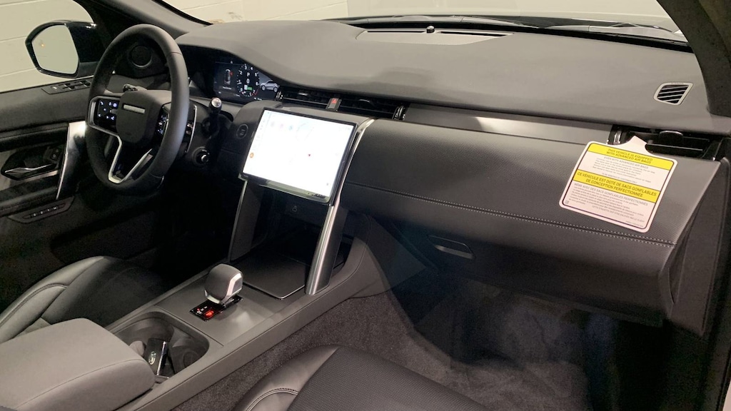 Used 2025 Land Rover Discovery Sport Dynamic SE SUV