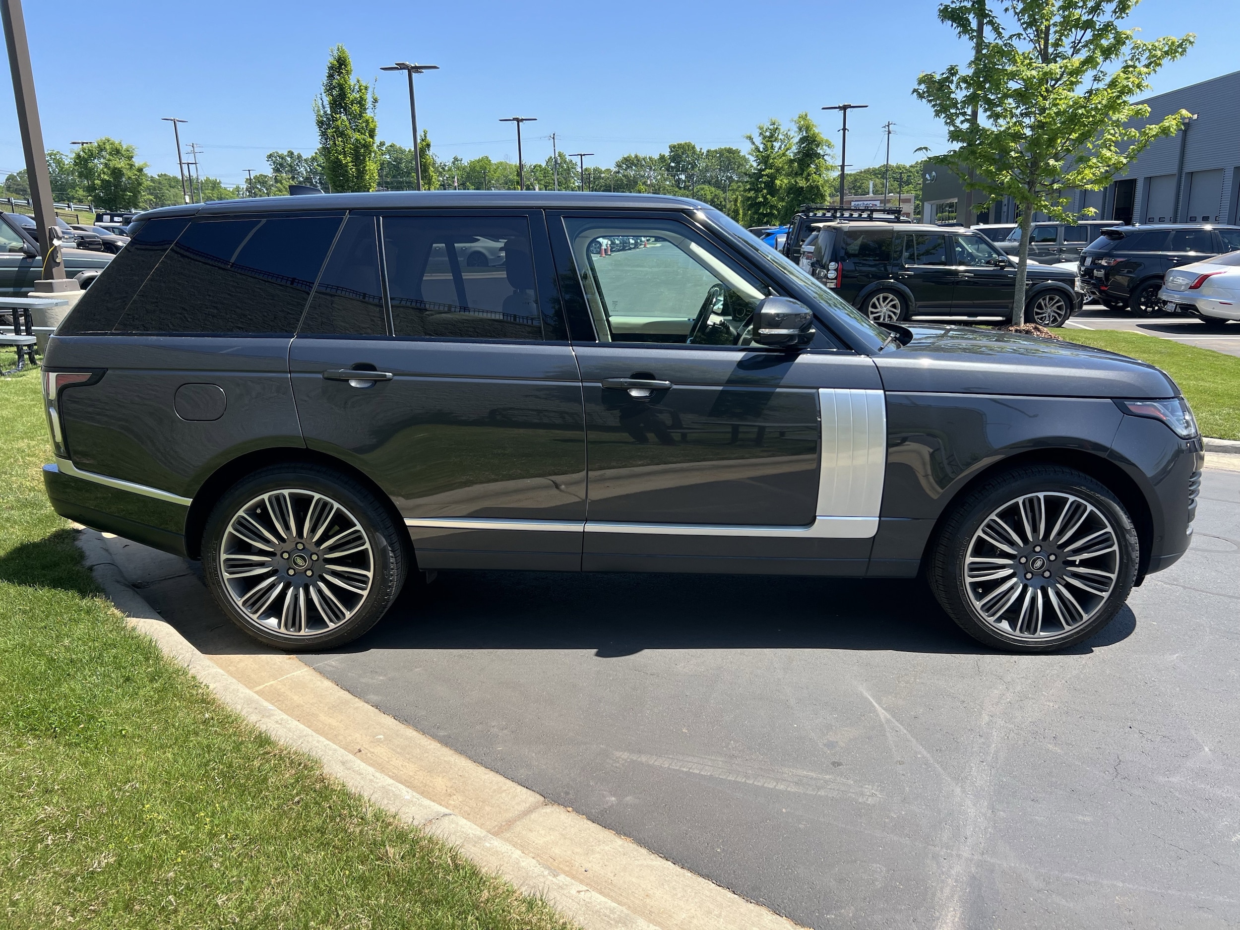 2022 Land Rover Range Rover Westminster photo 3