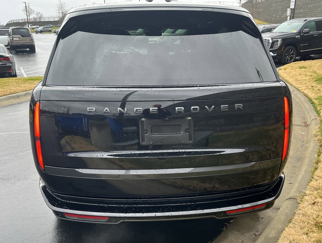 Used 2025 Land Rover Range Rover SE SUV