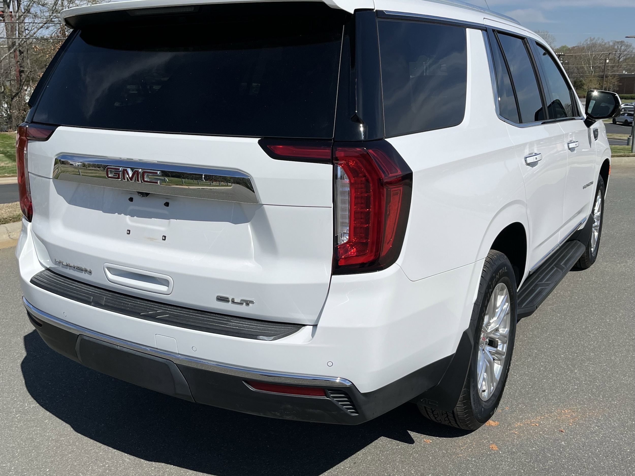 2021 GMC Yukon SLT photo 6