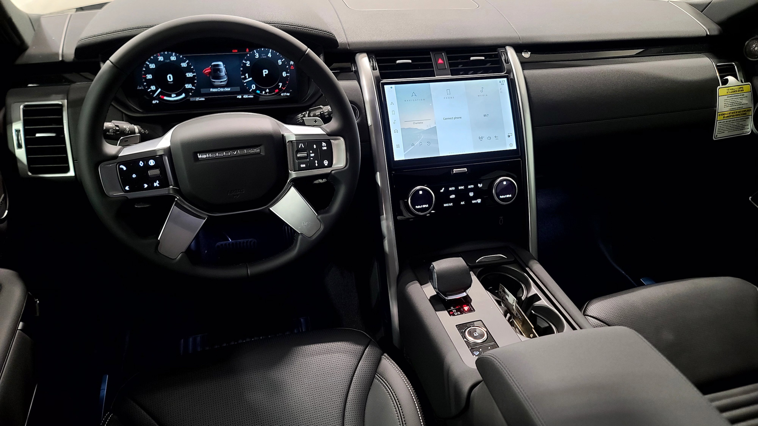 2026 Land Rover Discovery S photo 4