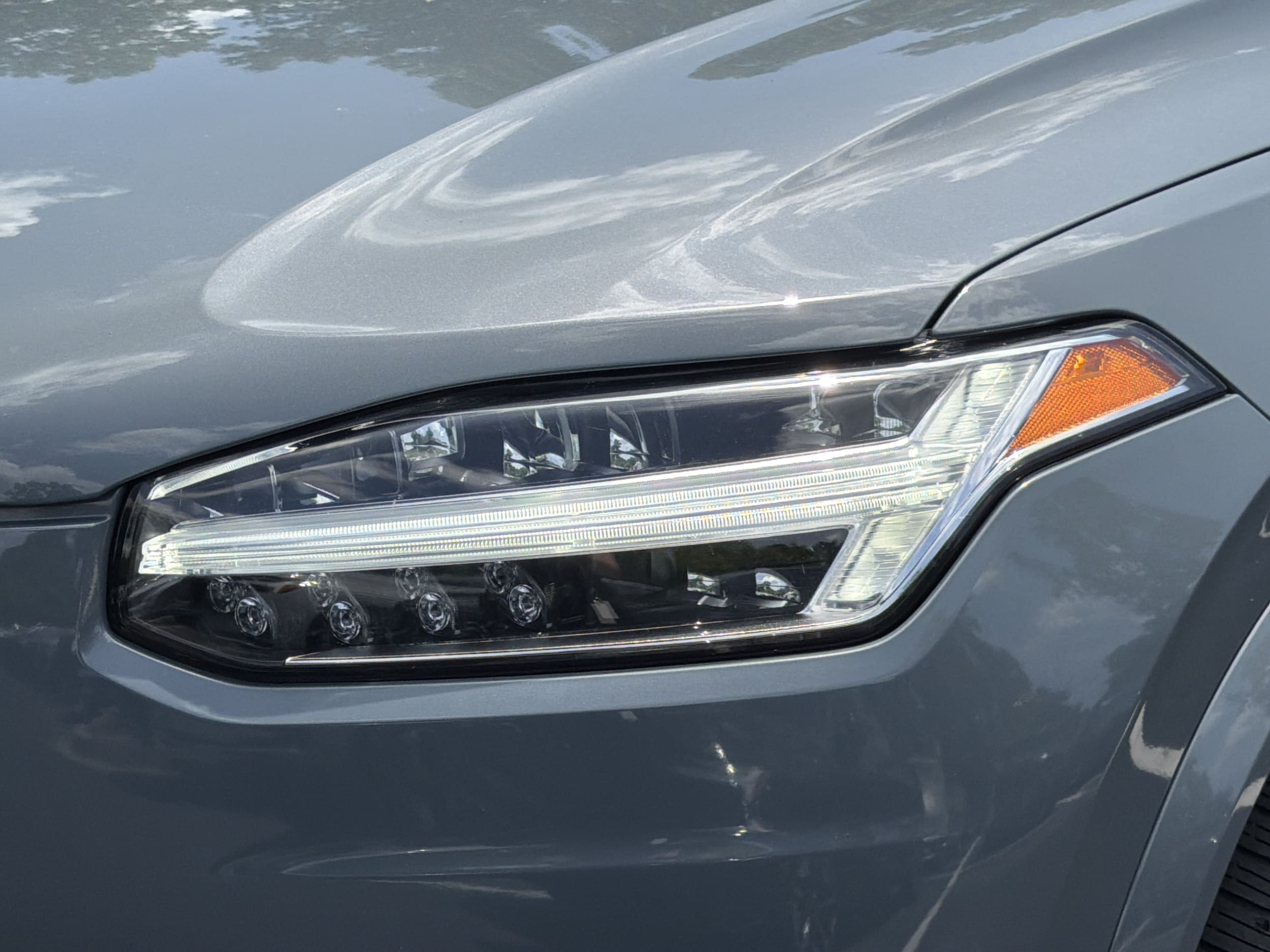 Volvo XC90 Core