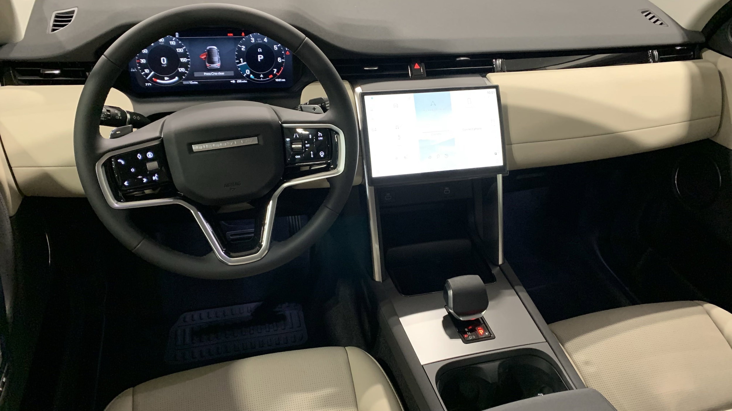 2025 Land Rover Discovery Sport S photo 4