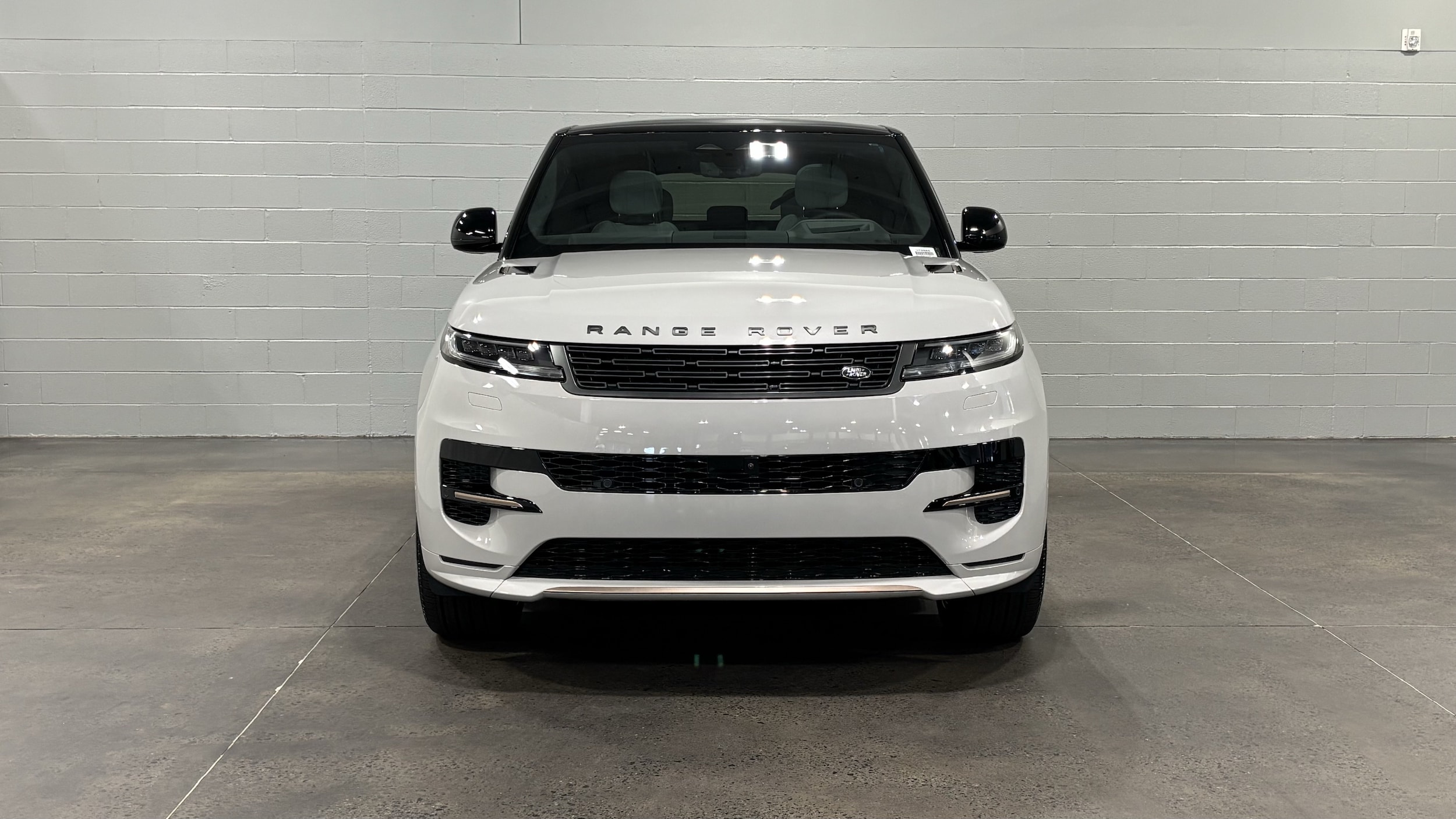 2027 Land Rover Range Rover Sport Dynamic SE