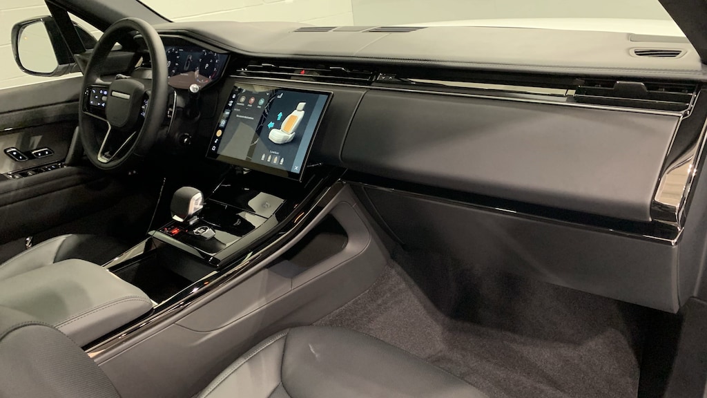 New 2025 Land Rover Range Rover Sport Dynamic SE SUV