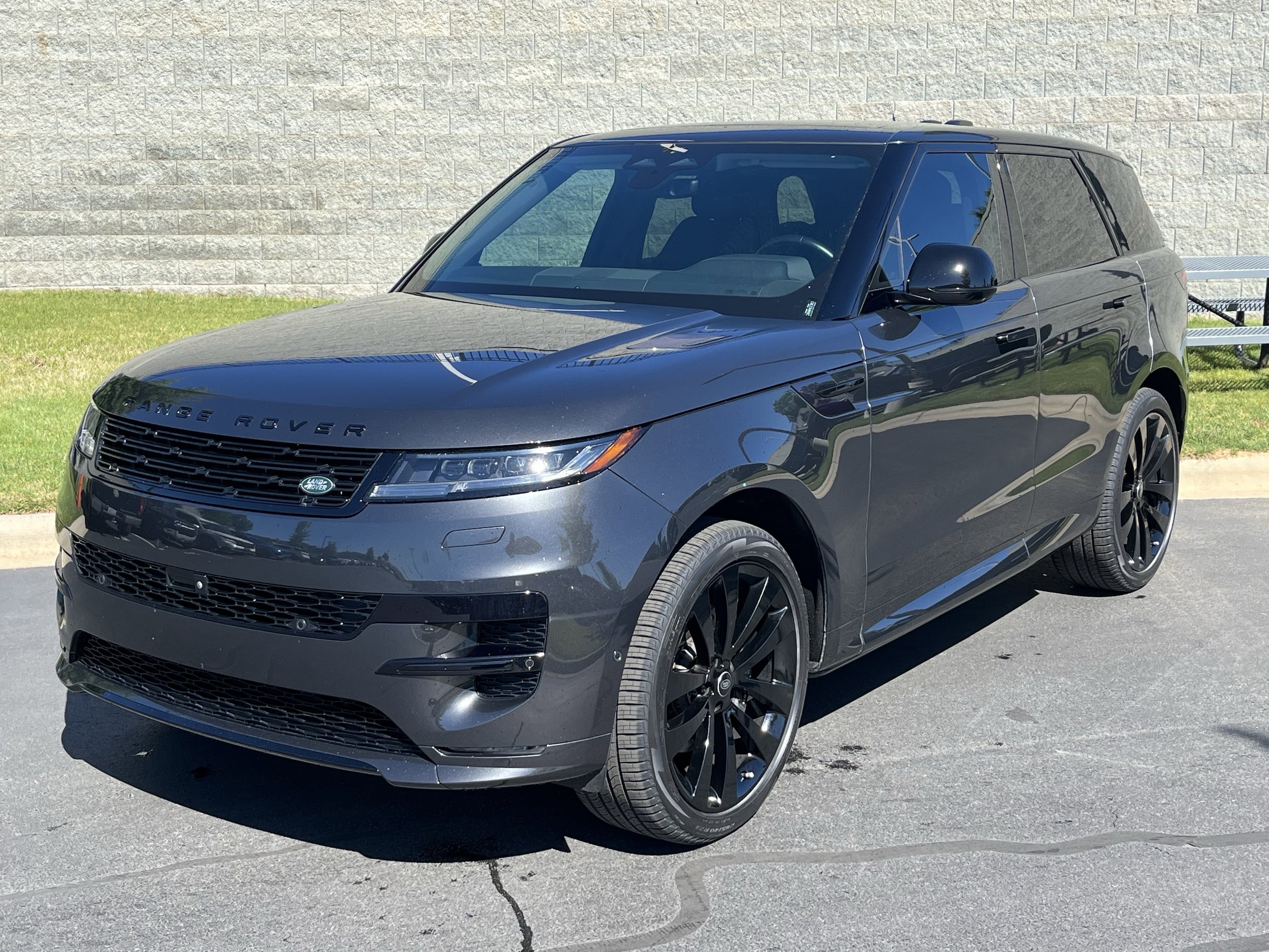 2024 Land Rover Range Rover Sport P400 MHEV SE Dynamic's photo