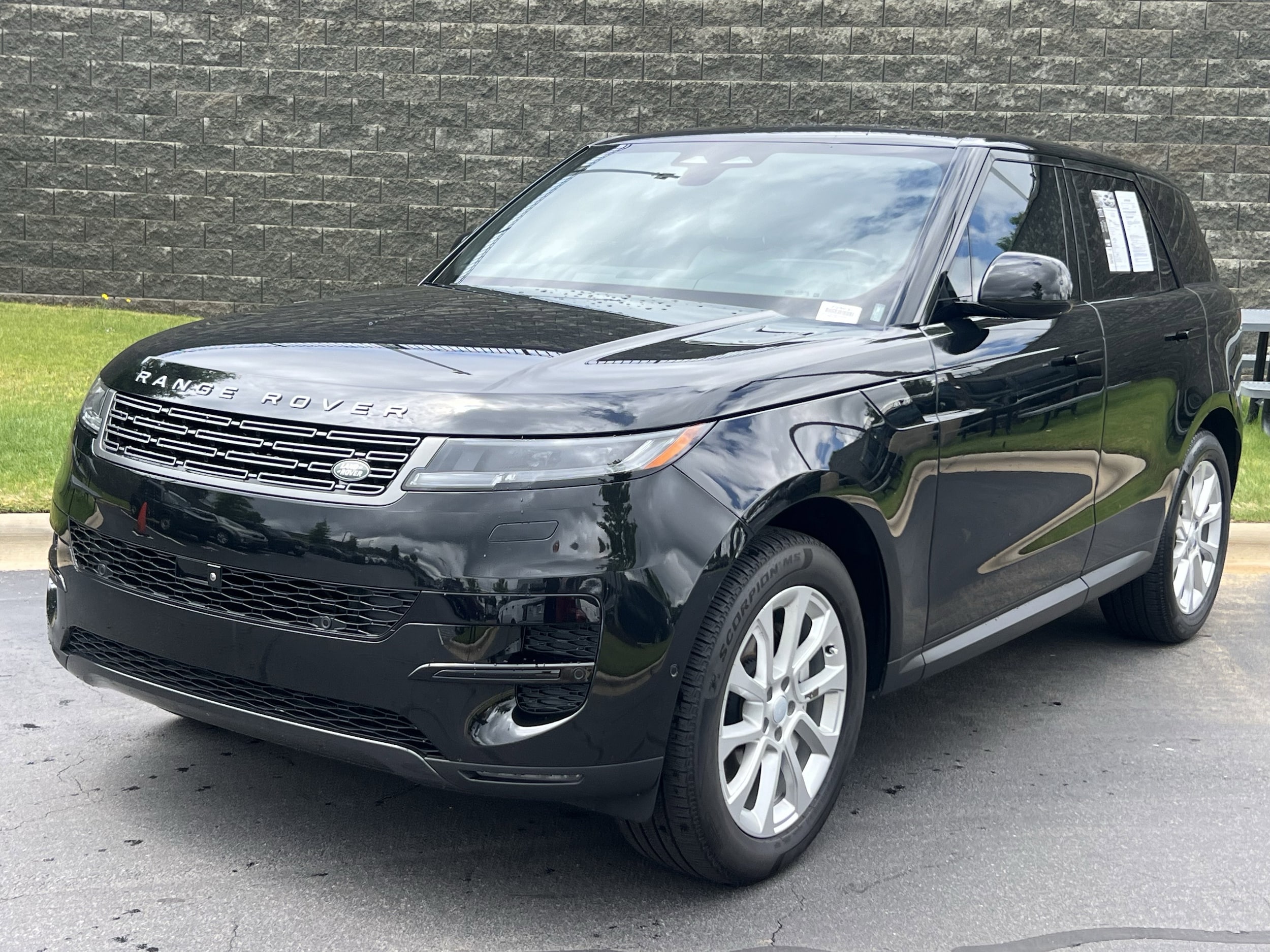 2025 Land Rover Range Rover Sport P360 S MHEV's photo