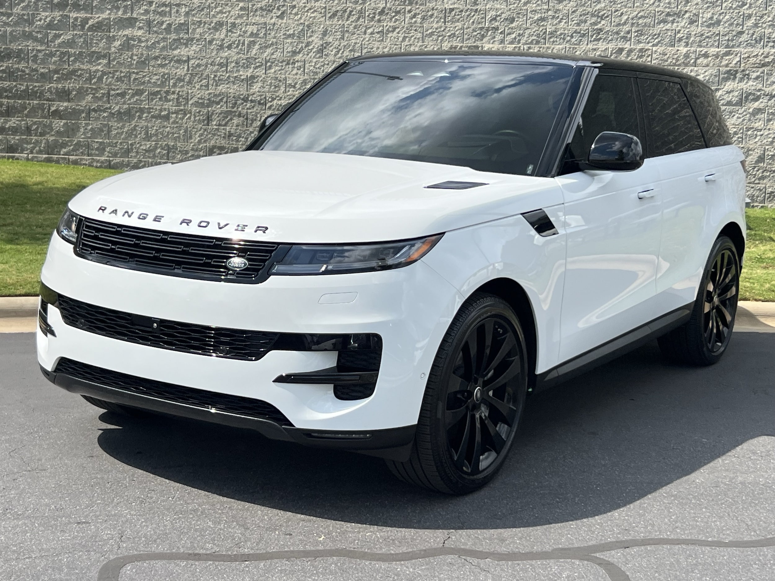 2025 Land Rover Range Rover Sport
