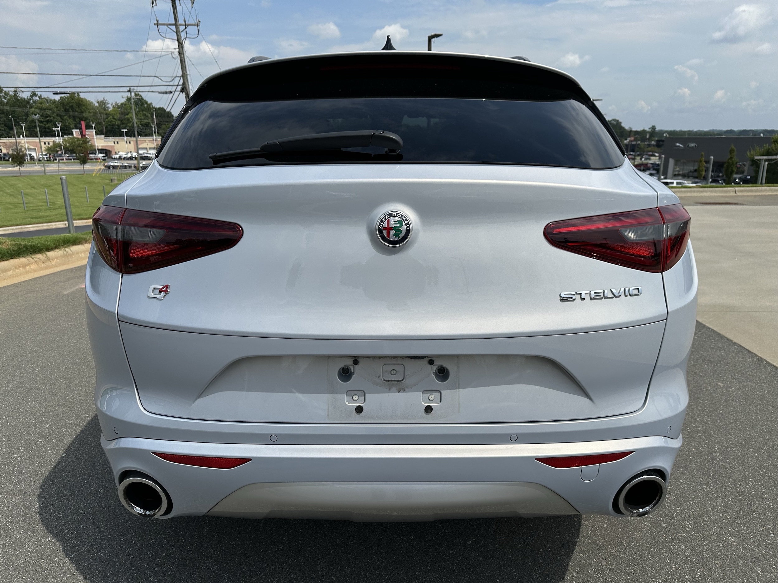 2023 Alfa Romeo Stelvio Lusso