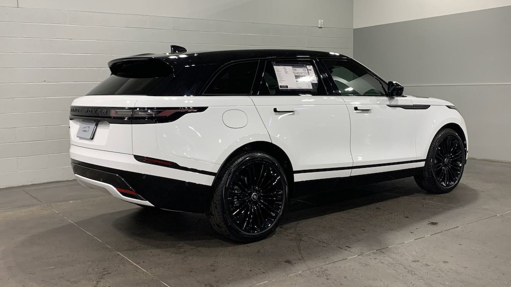 Used 2026 Land Rover Range Rover Velar Dynamic SE SUV