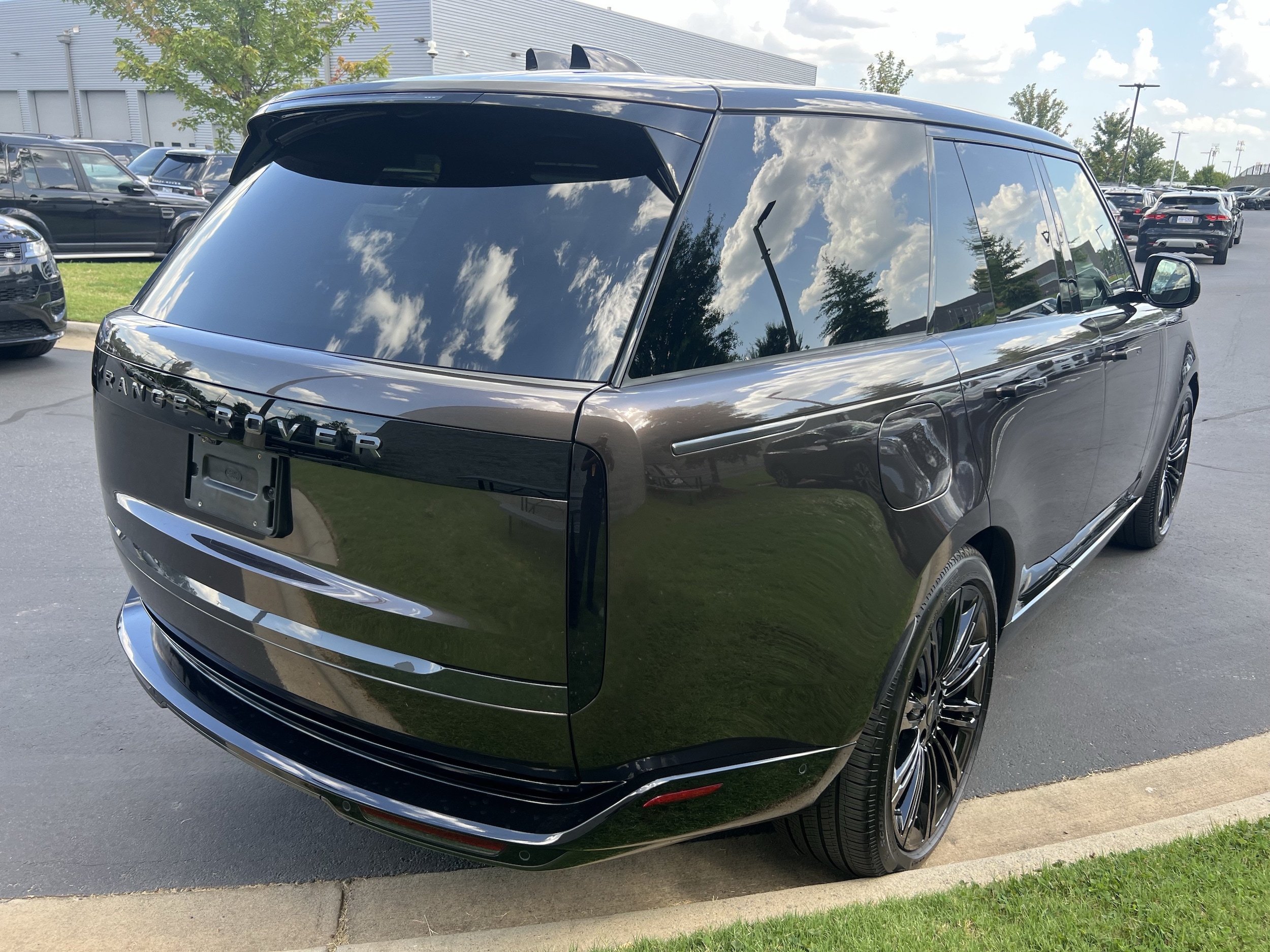2026 Land Rover Range Rover SE