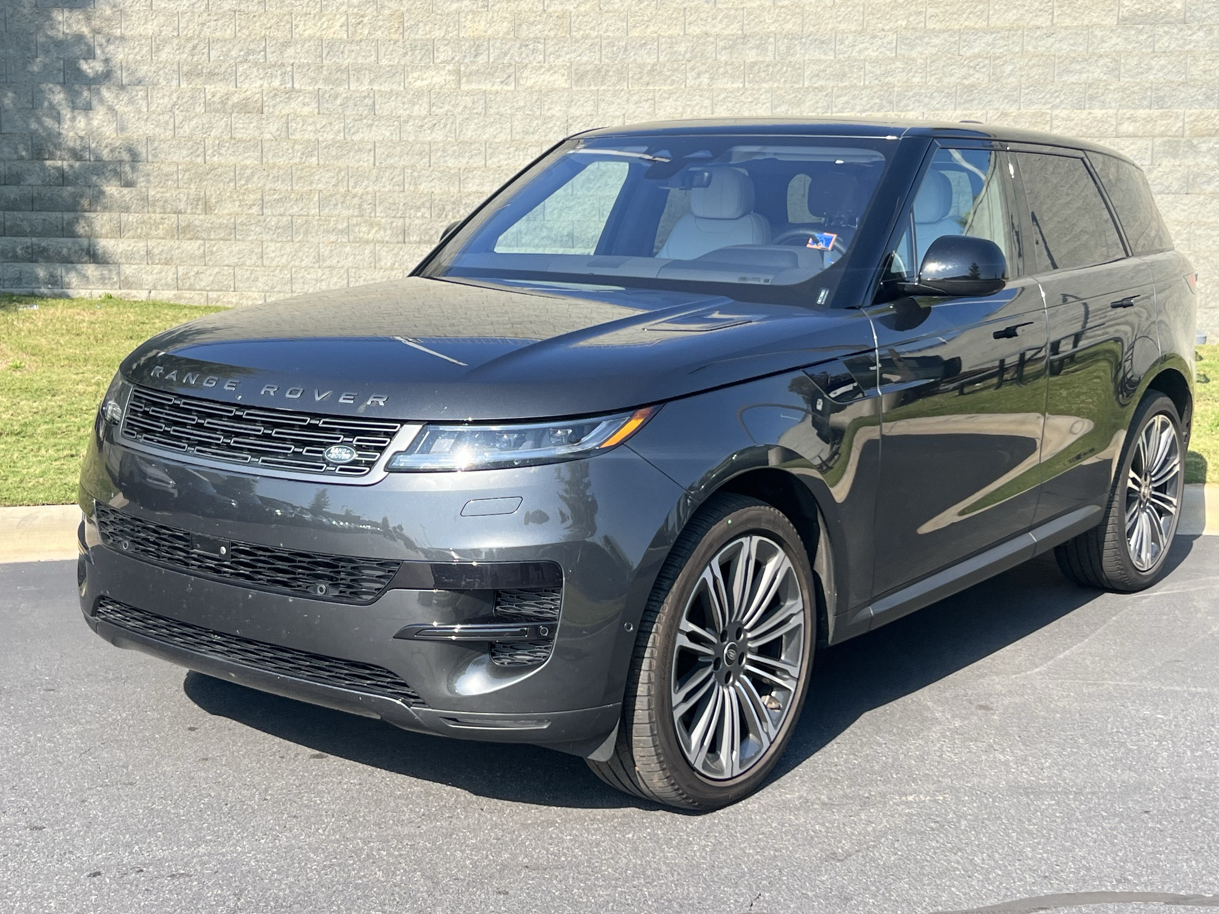 Used 2023 Land Rover Range Rover Sport SE SUV