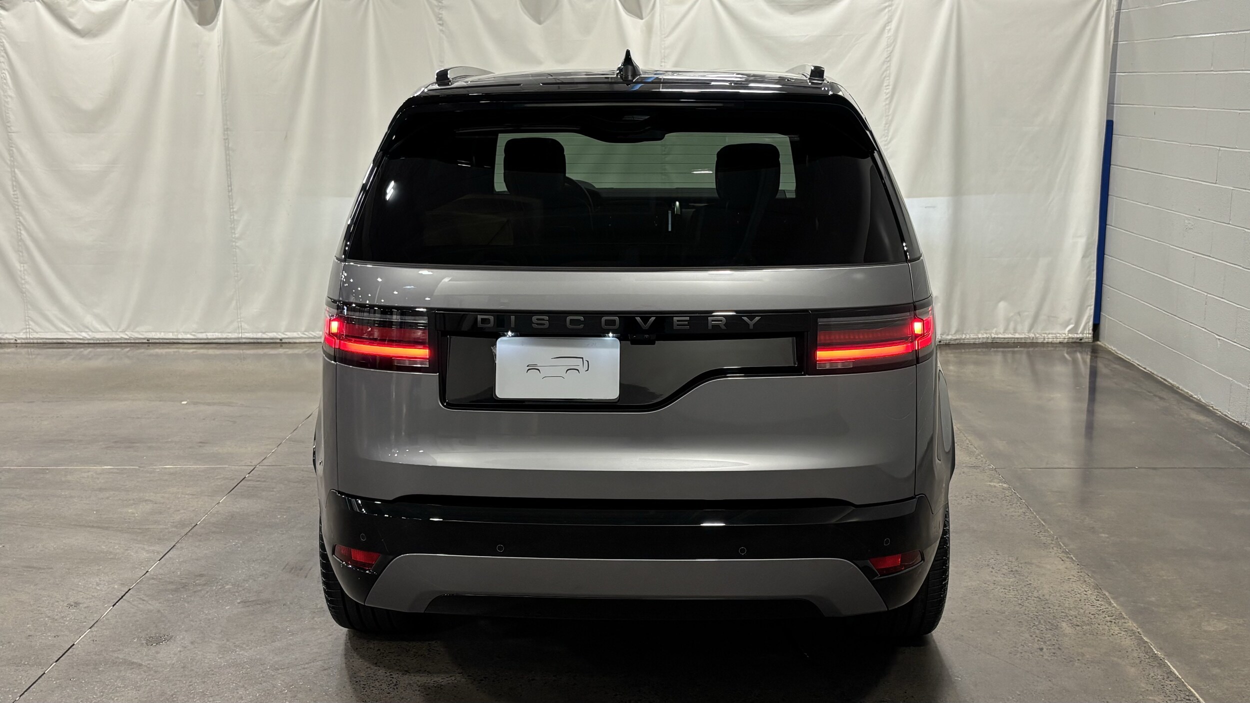 2026 Land Rover Discovery Dynamic SE