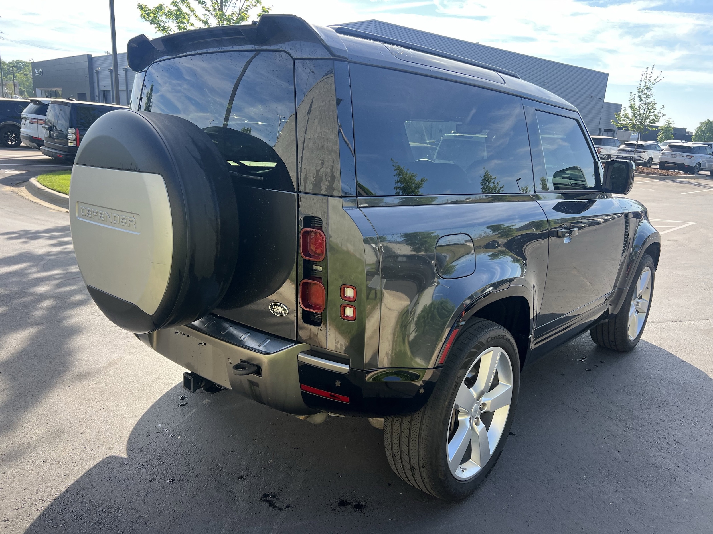 2021 Land Rover Defender X-Dynamic S photo 4