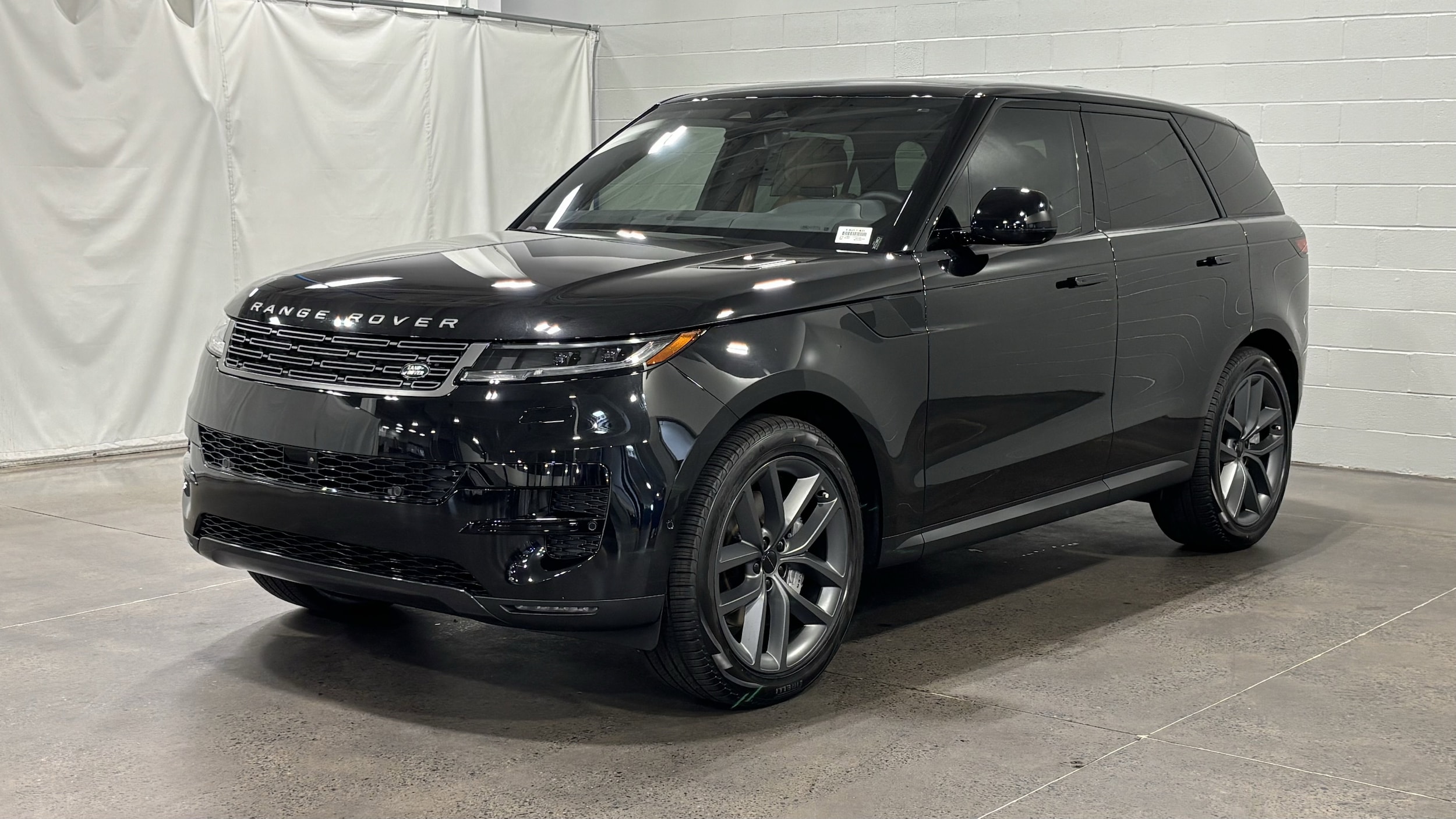 2026 Land Rover Range Rover Sport P360 SE MHEV's photo