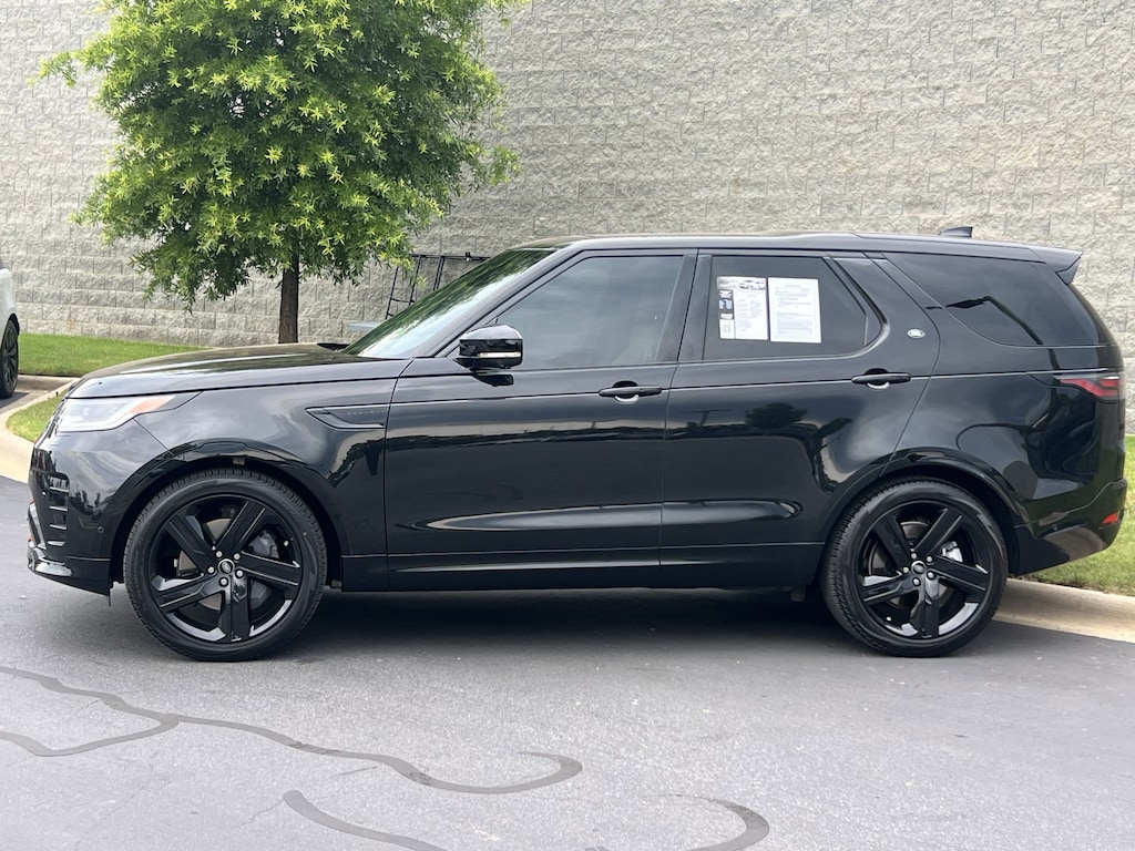 Certified 2023 Land Rover Discovery HSE R-Dynamic SUV