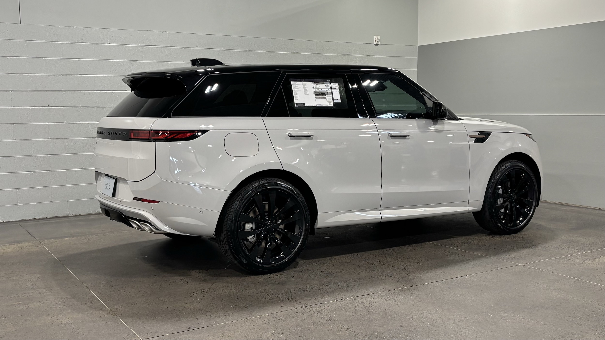 2027 Land Rover Range Rover Sport Dynamic SE