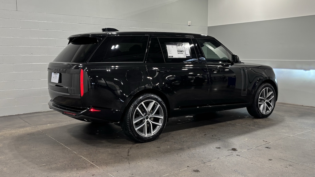 New 2026 Land Rover Range Rover SE 7 Seats SUV