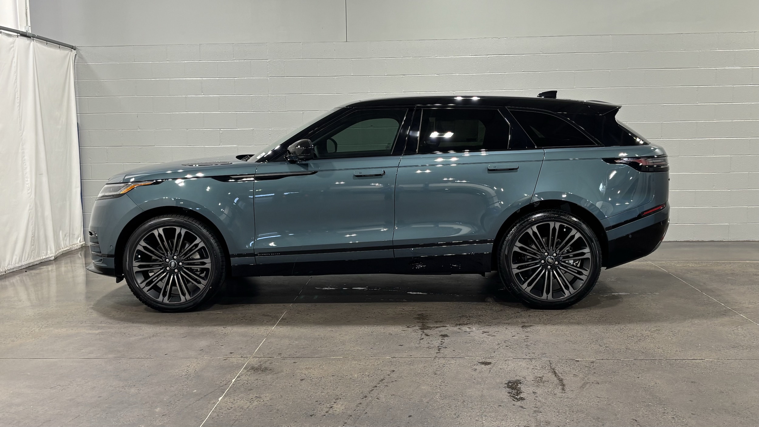 2026 Land Rover Range Rover Velar Belgravia Edition