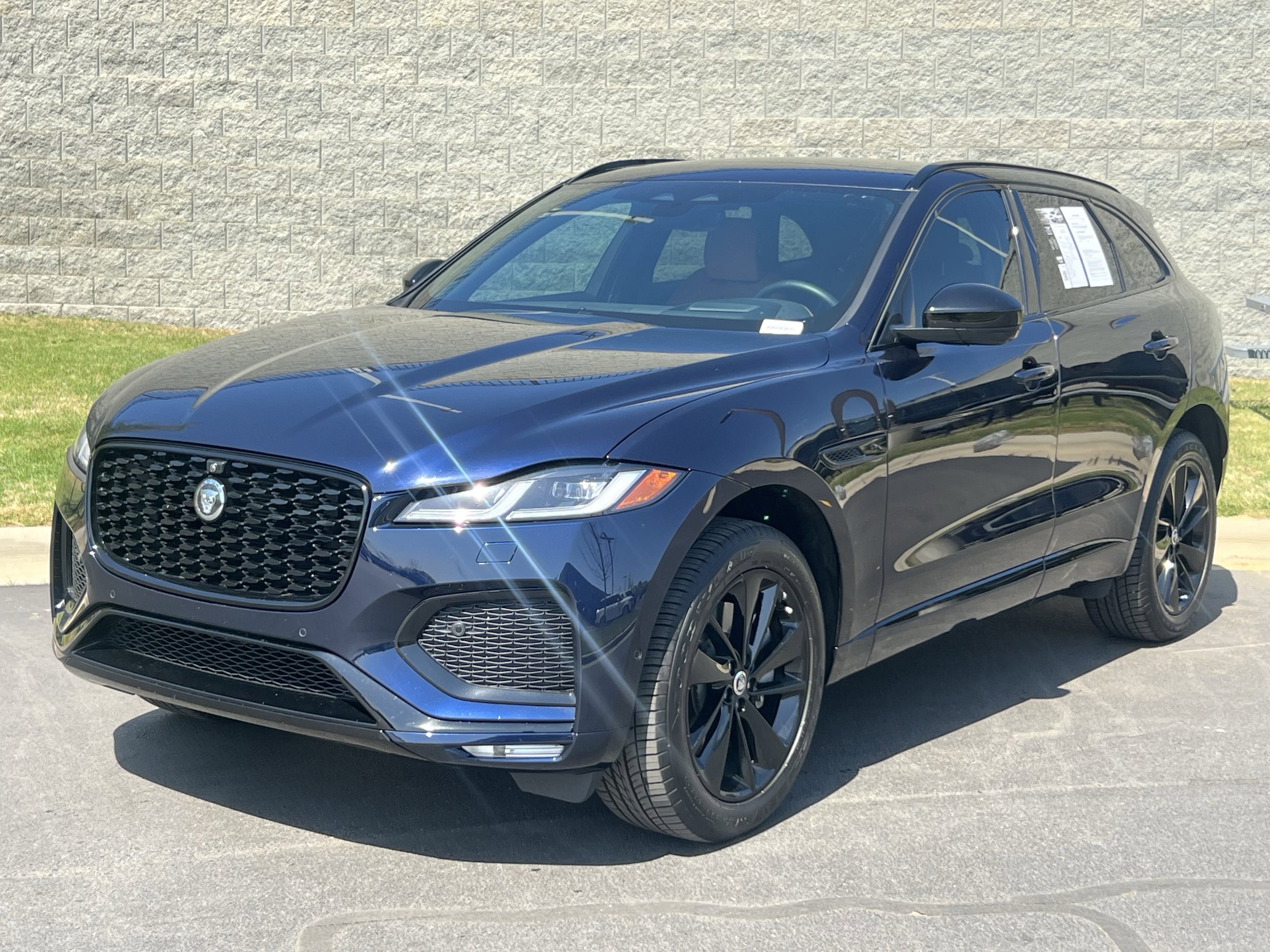 2026 Jaguar F-PACE P250 R-Dynamic S's photo