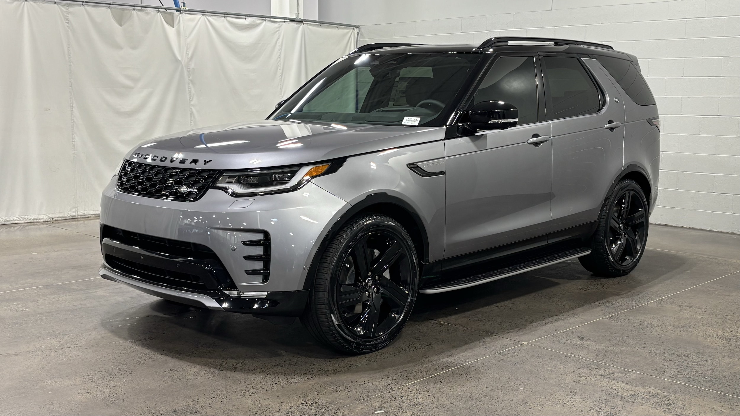 2026 Land Rover Discovery Dynamic SE