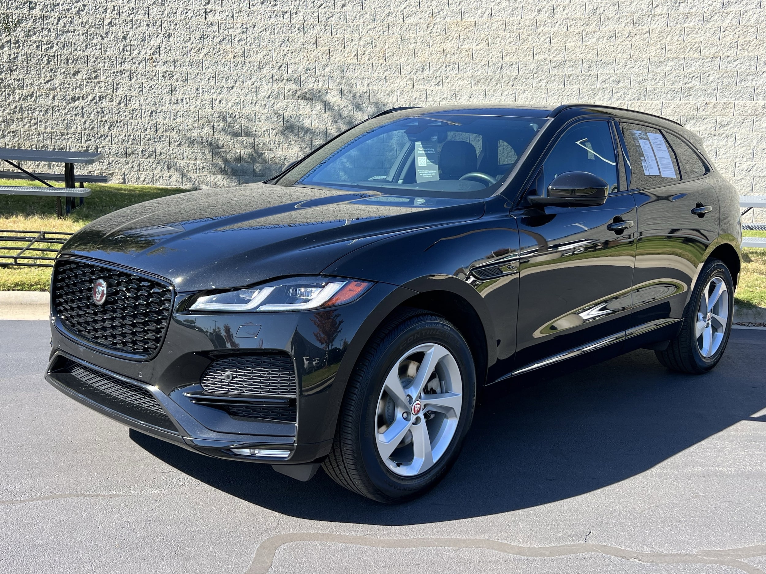 2023 Jaguar F-Pace S's photo