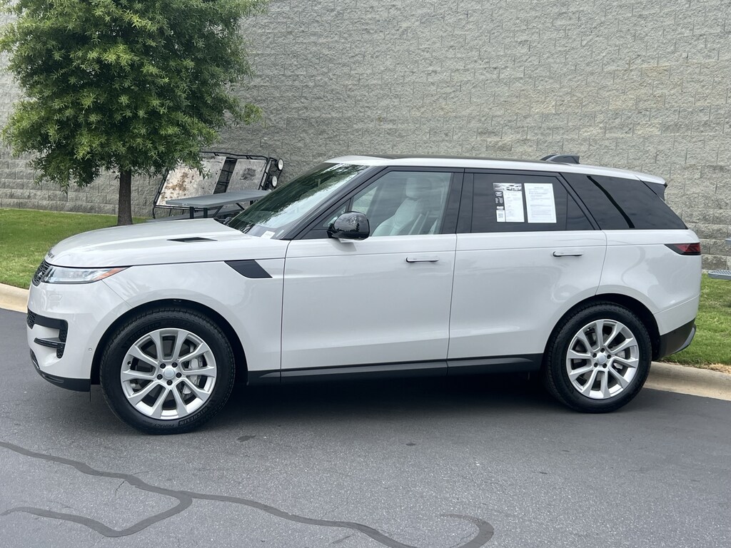 Used 2024 Land Rover Range Rover Sport SE SUV