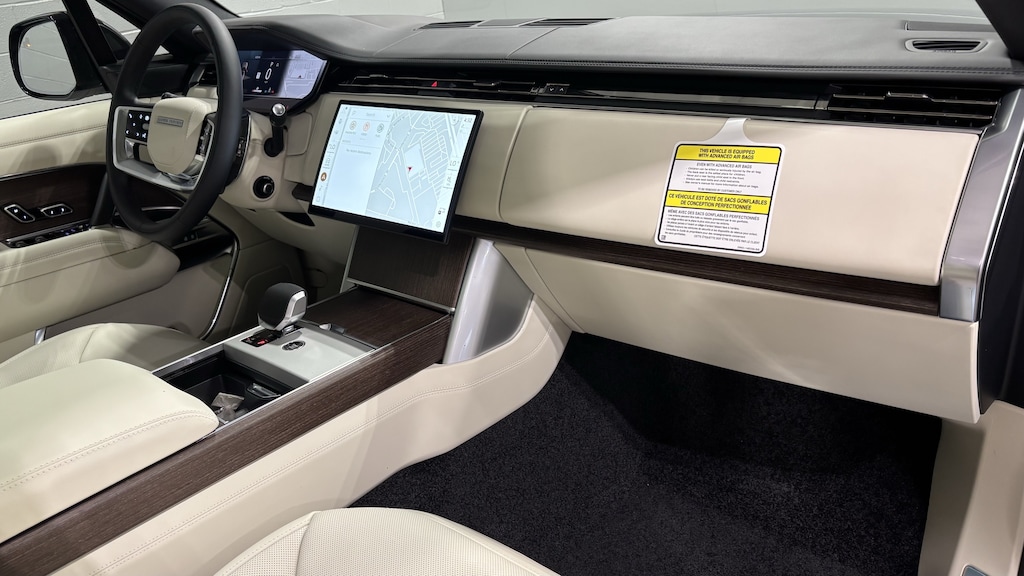New 2026 Land Rover Range Rover SE SUV
