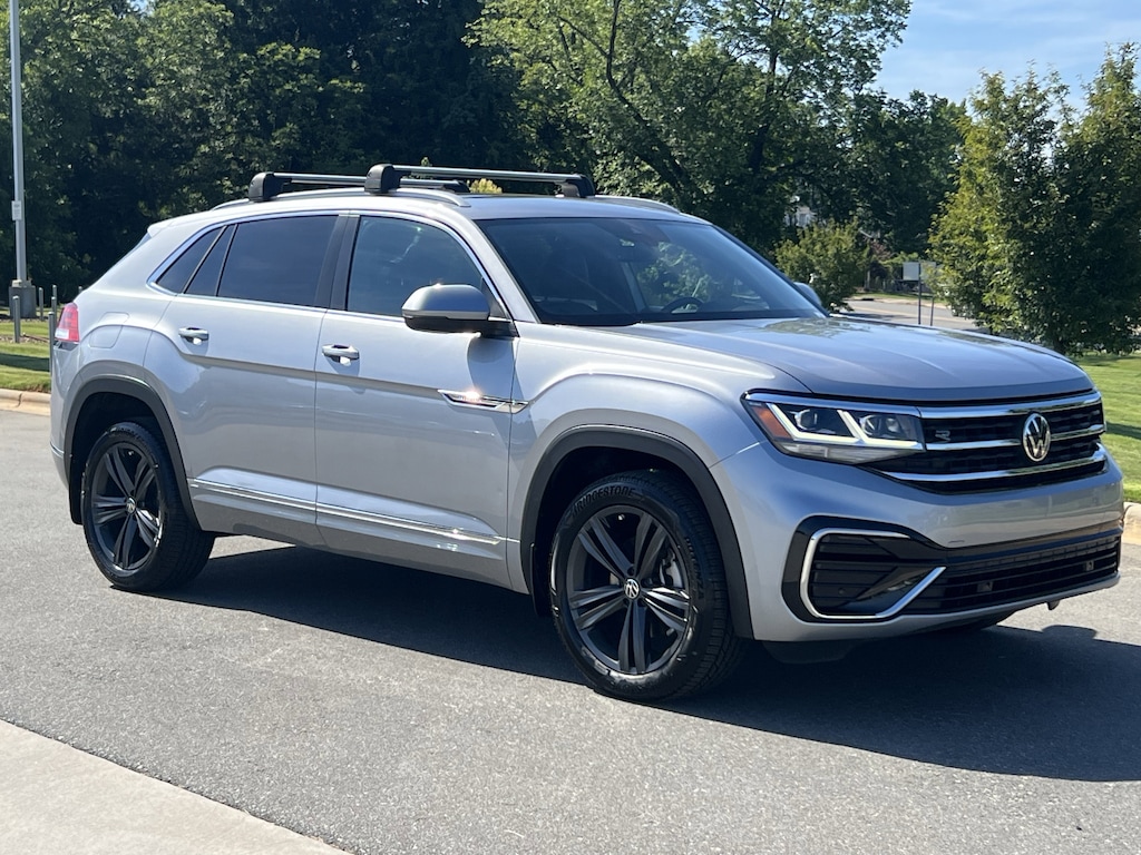 Used 2022 Volkswagen Atlas Cross Sport 2.0T SEL R-Line 4MOTION SUV