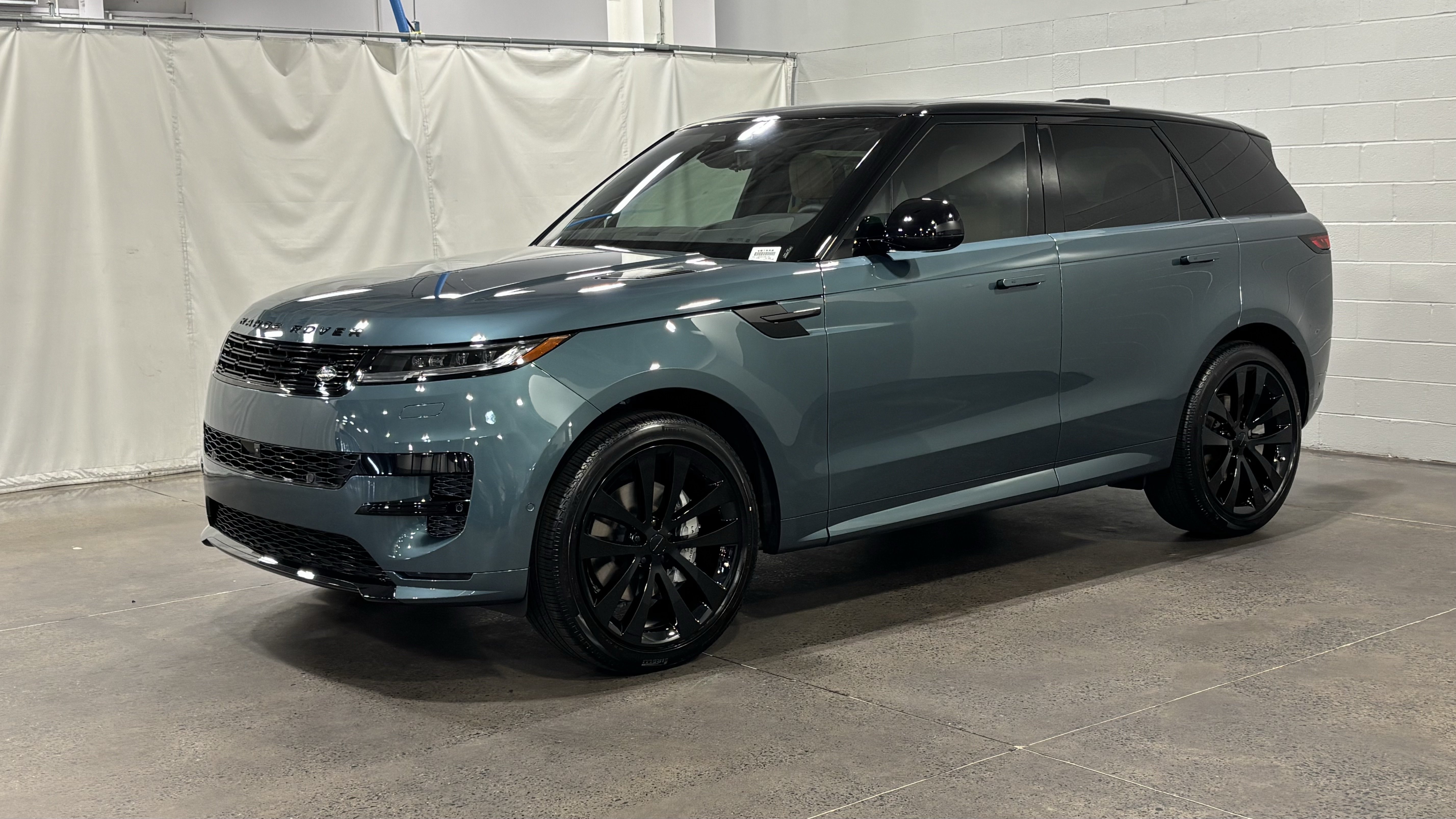 2027 Land Rover Range Rover Sport Dynamic SE SUV