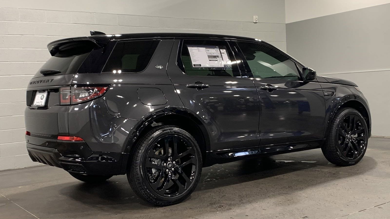 Used 2024 Land Rover Discovery Sport Dynamic SE with VIN SALCL2FX4RH352641 for sale in Kansas City