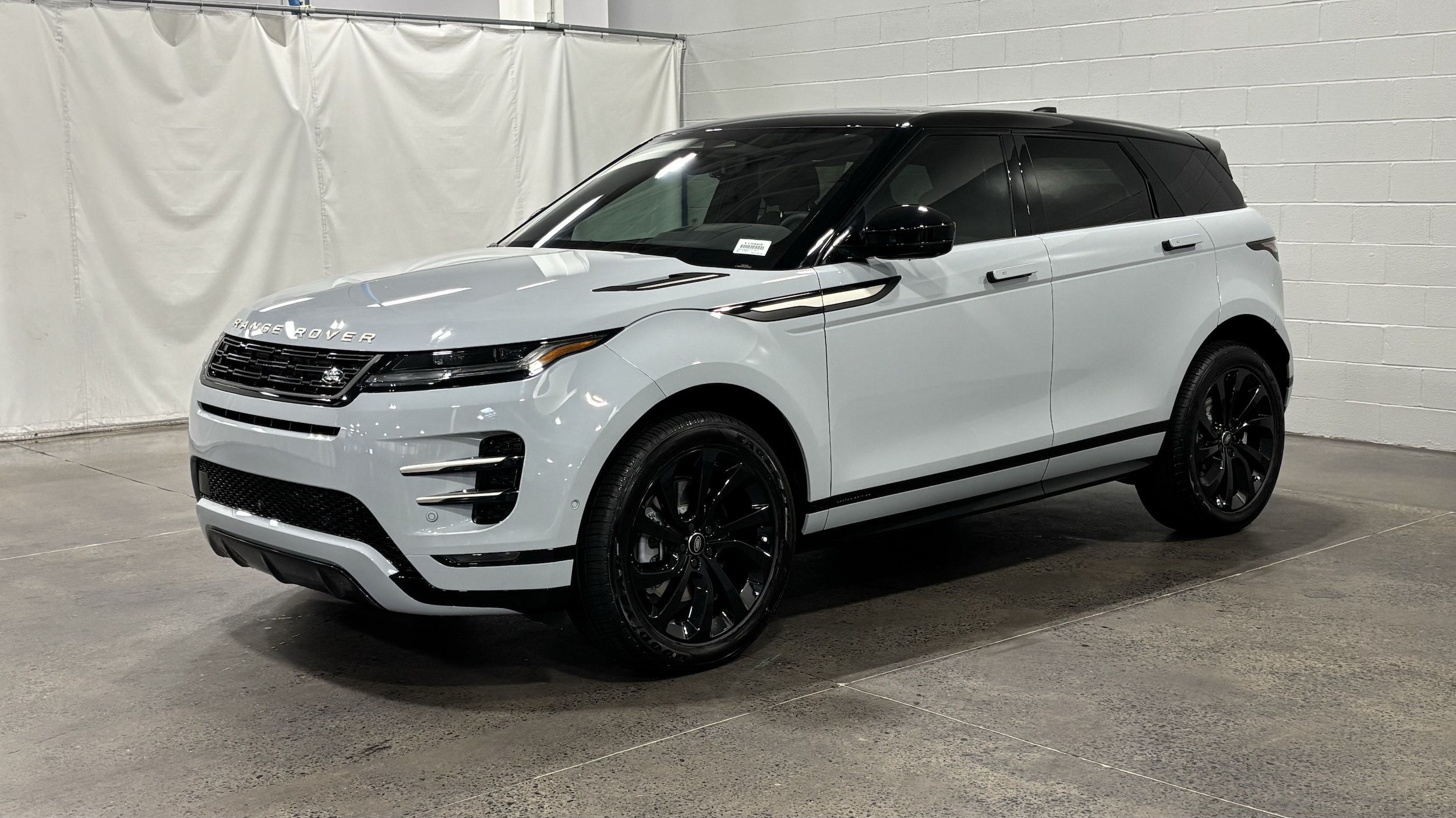 2026 Land Rover Range Rover Evoque Hoxton Edition