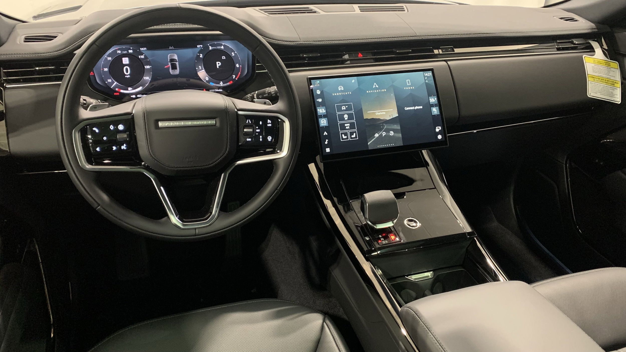 2025 Land Rover Range Rover Sport SE photo 4