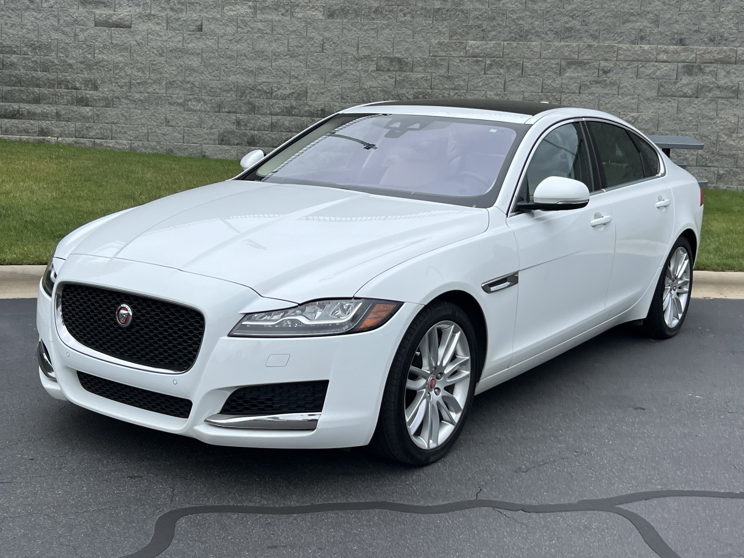 Jaguar XF 35t Prestige