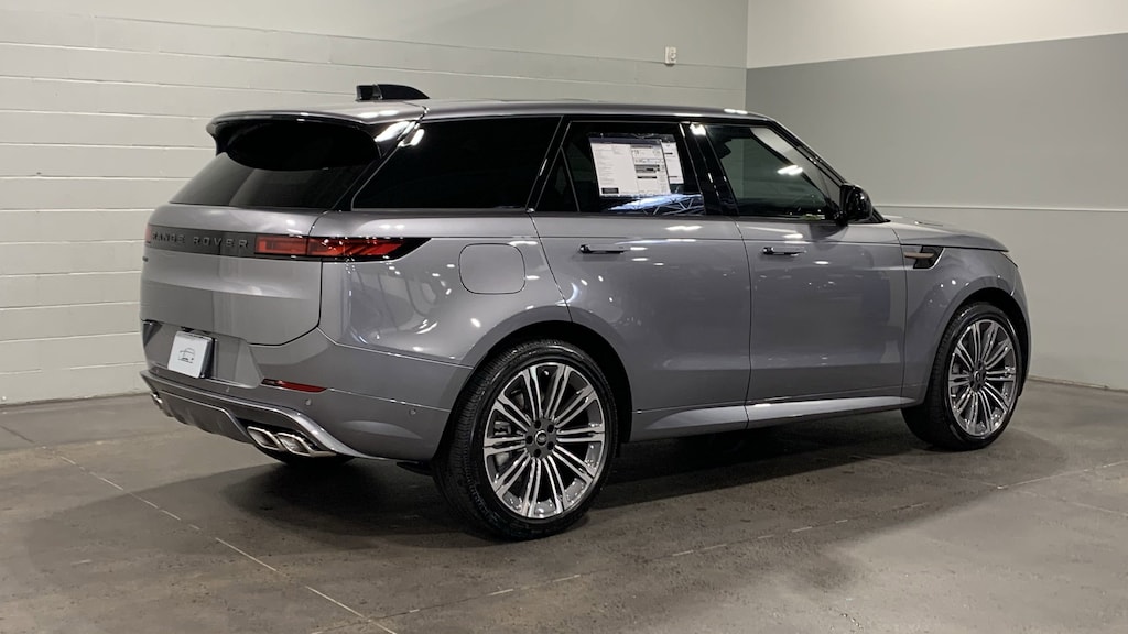New 2025 Land Rover Range Rover Sport Dynamic SE SUV