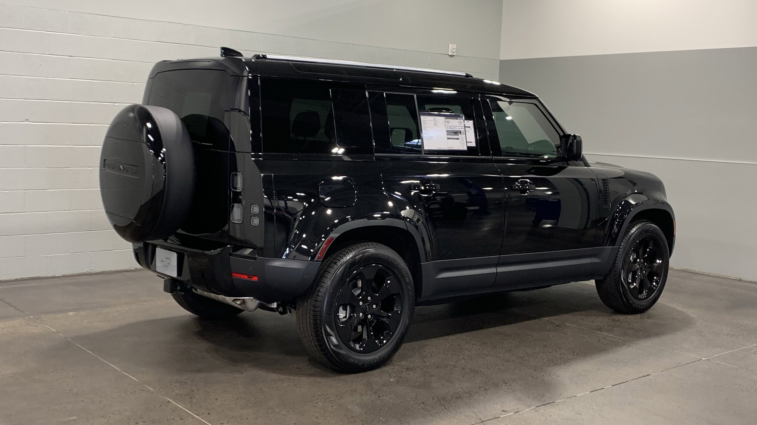 2026 Land Rover Defender S photo 2