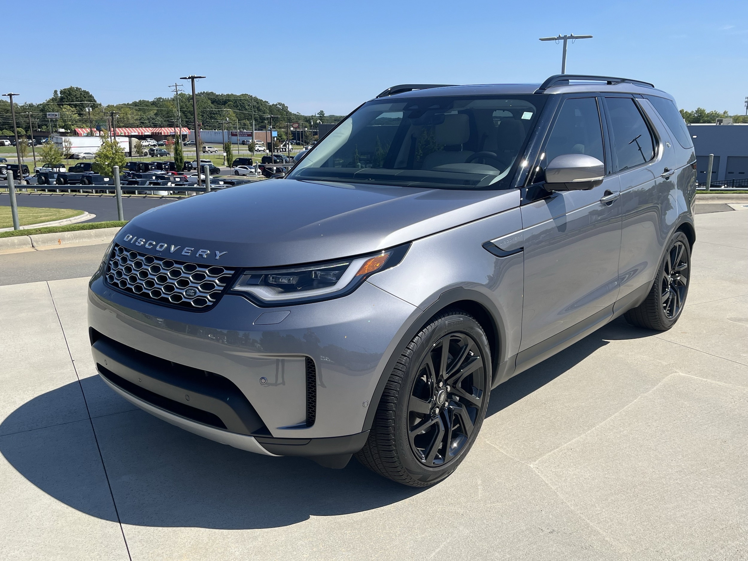 2023 Land Rover Discovery S