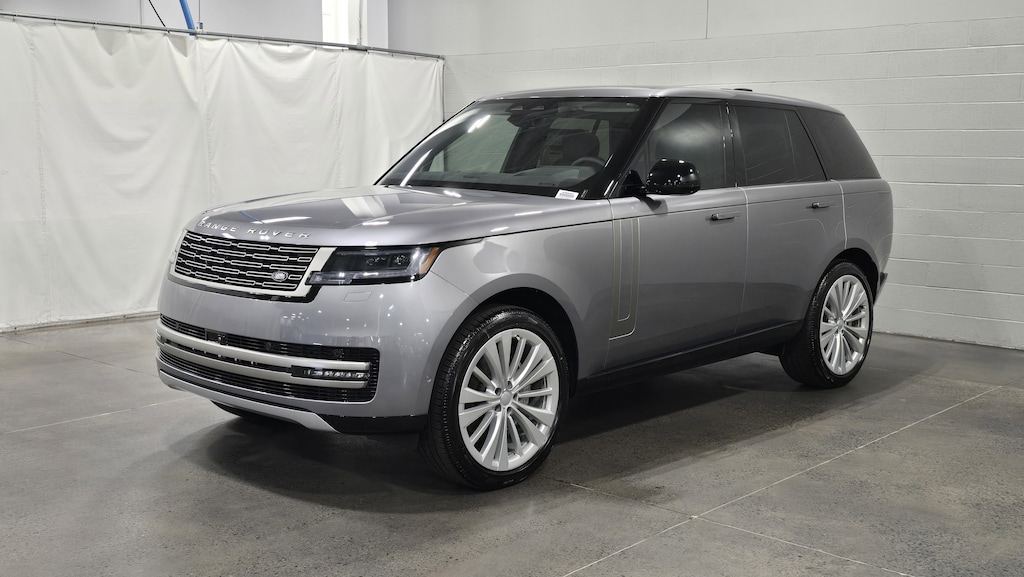 New 2025 Land Rover Range Rover P400 SE SUV