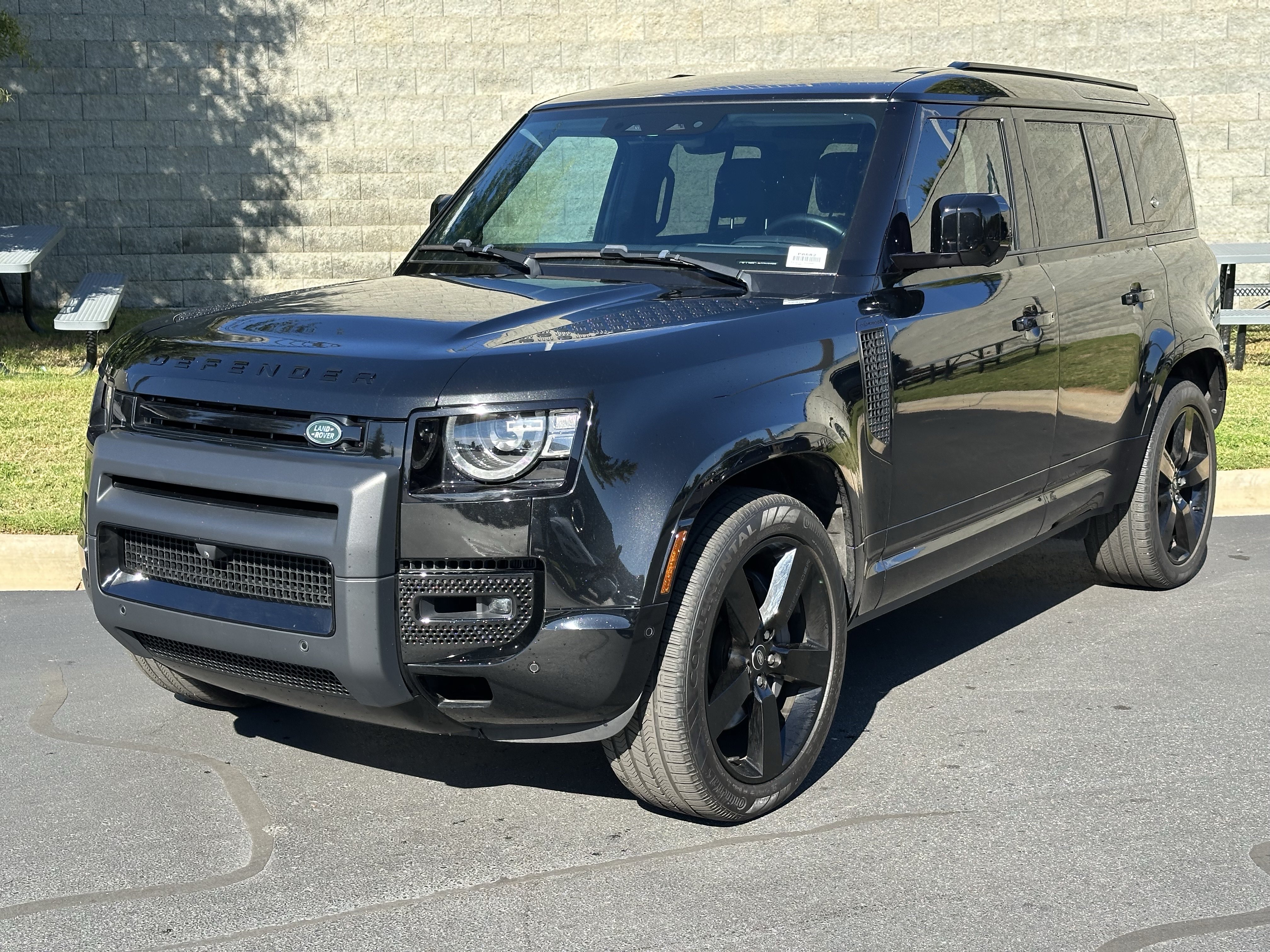 2024 Land Rover Defender X-Dynamic SE SUV