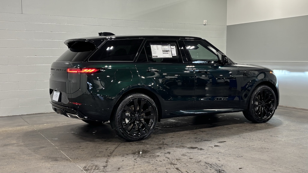 New 2026 Land Rover Range Rover Sport Dynamic SE SUV