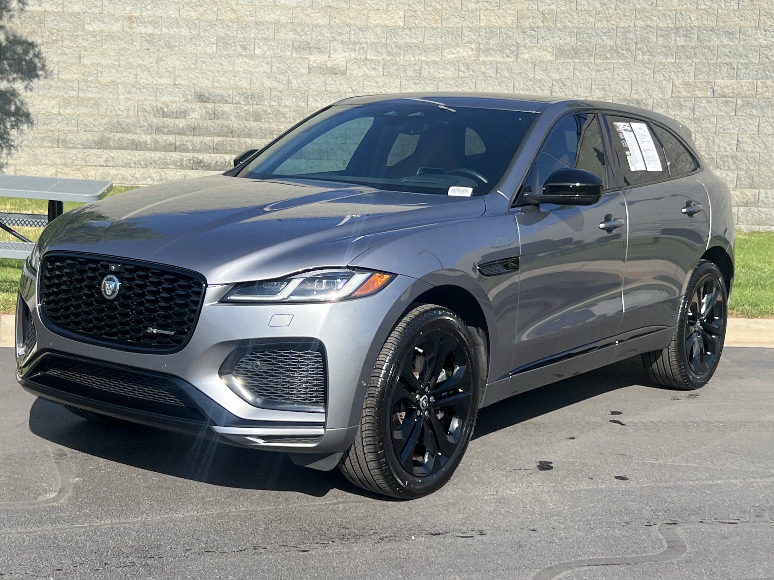 2025 Jaguar F-PACE R-Dynamic S