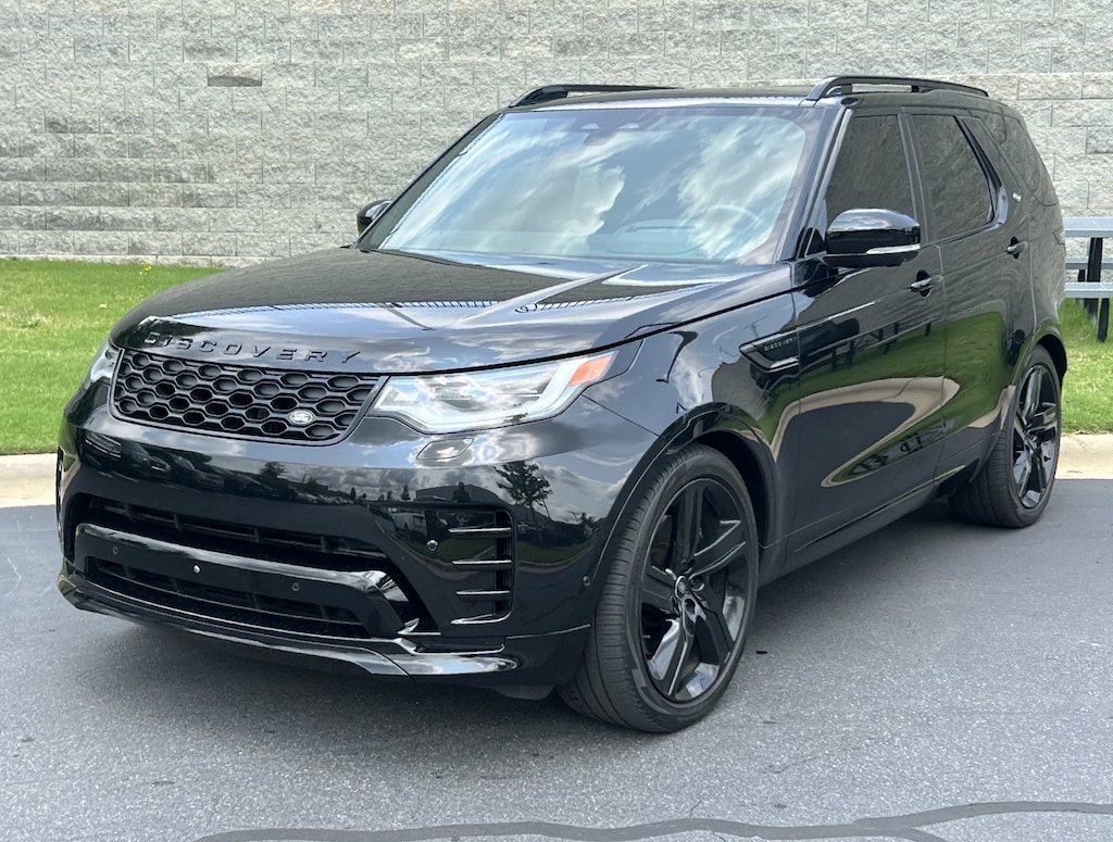 Certified 2024 Land Rover Discovery Dynamic SE SUV