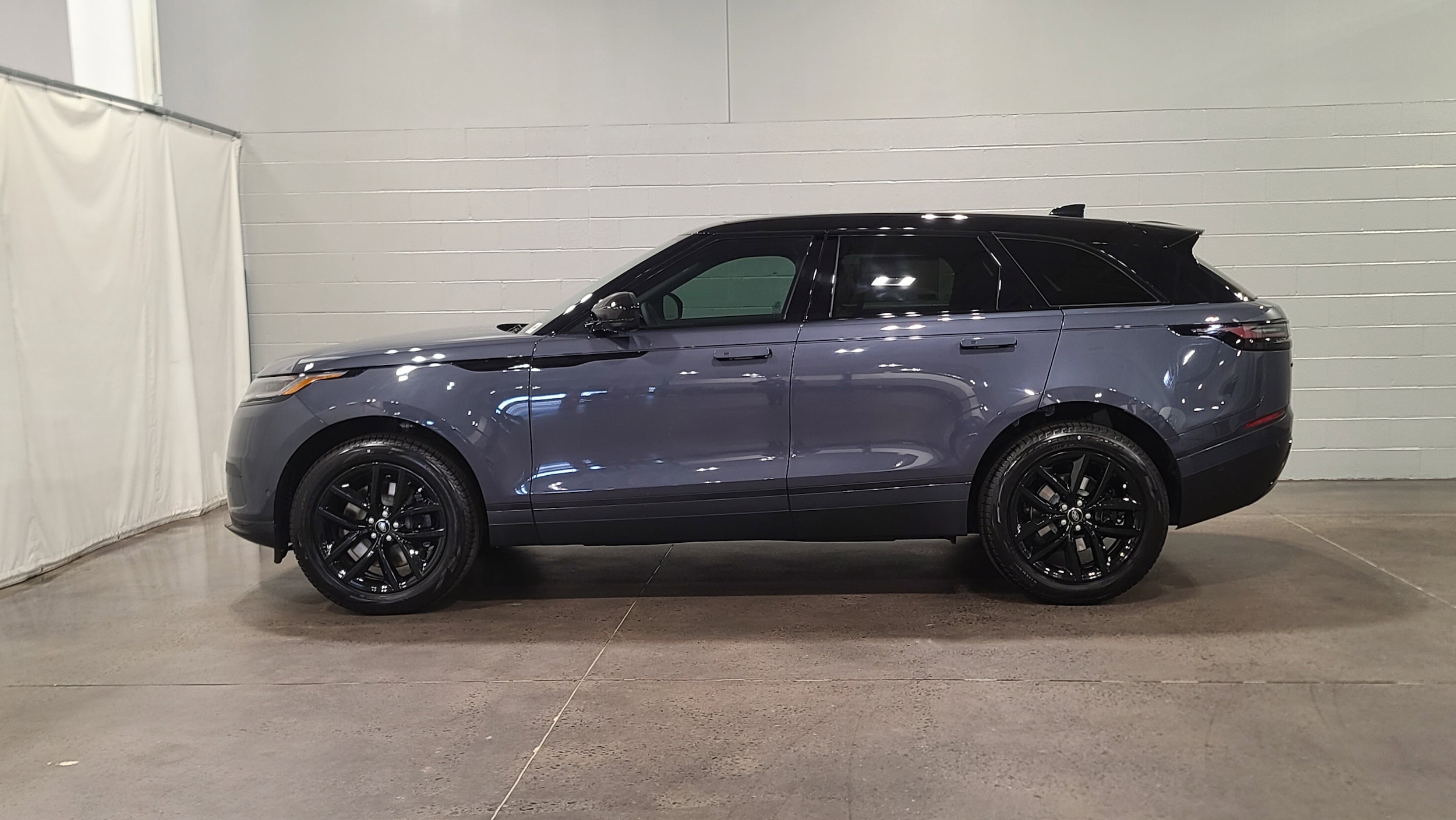 2026 Land Rover Range Rover Velar S photo 6