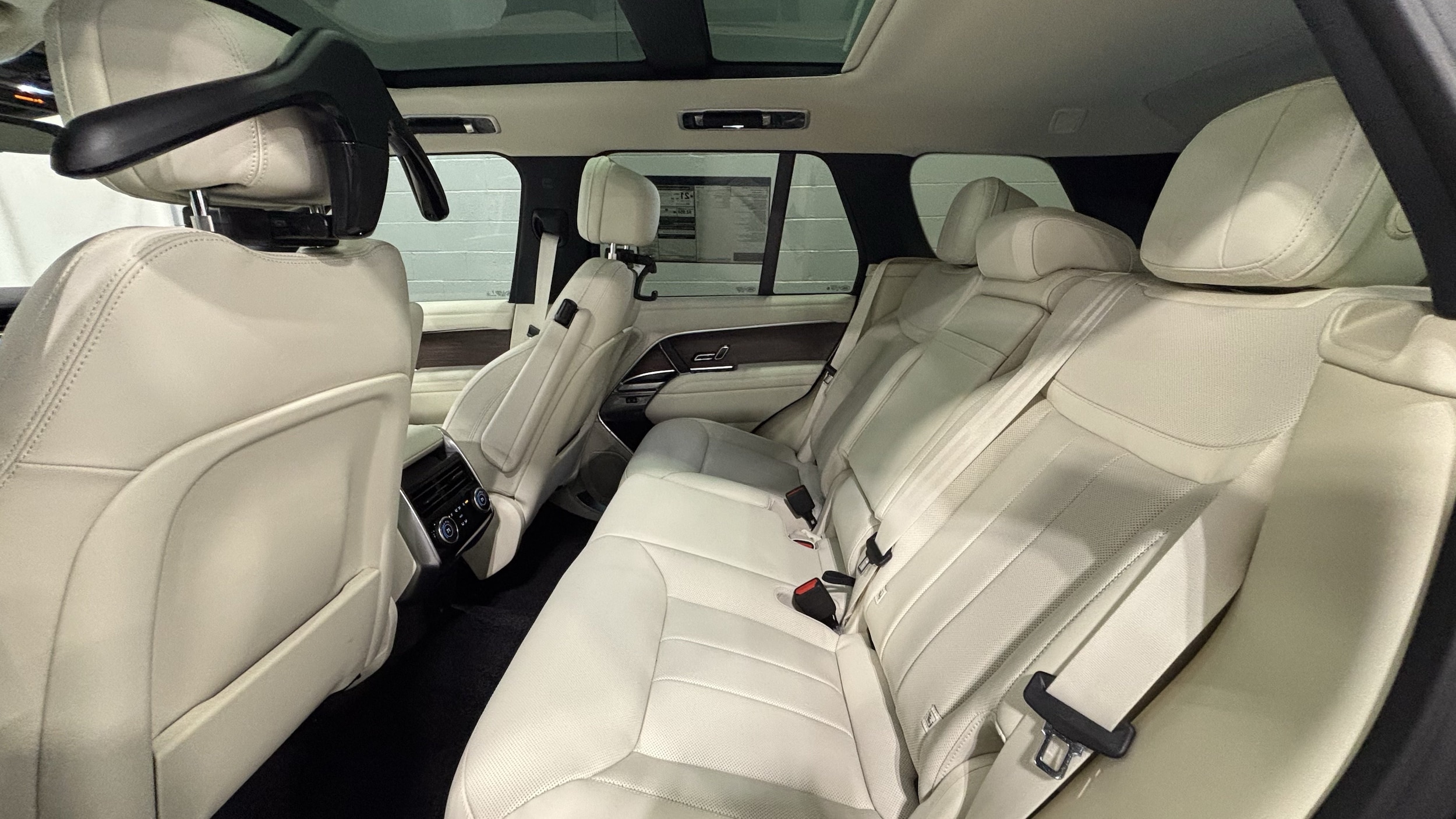 2026 Land Rover Range Rover SE