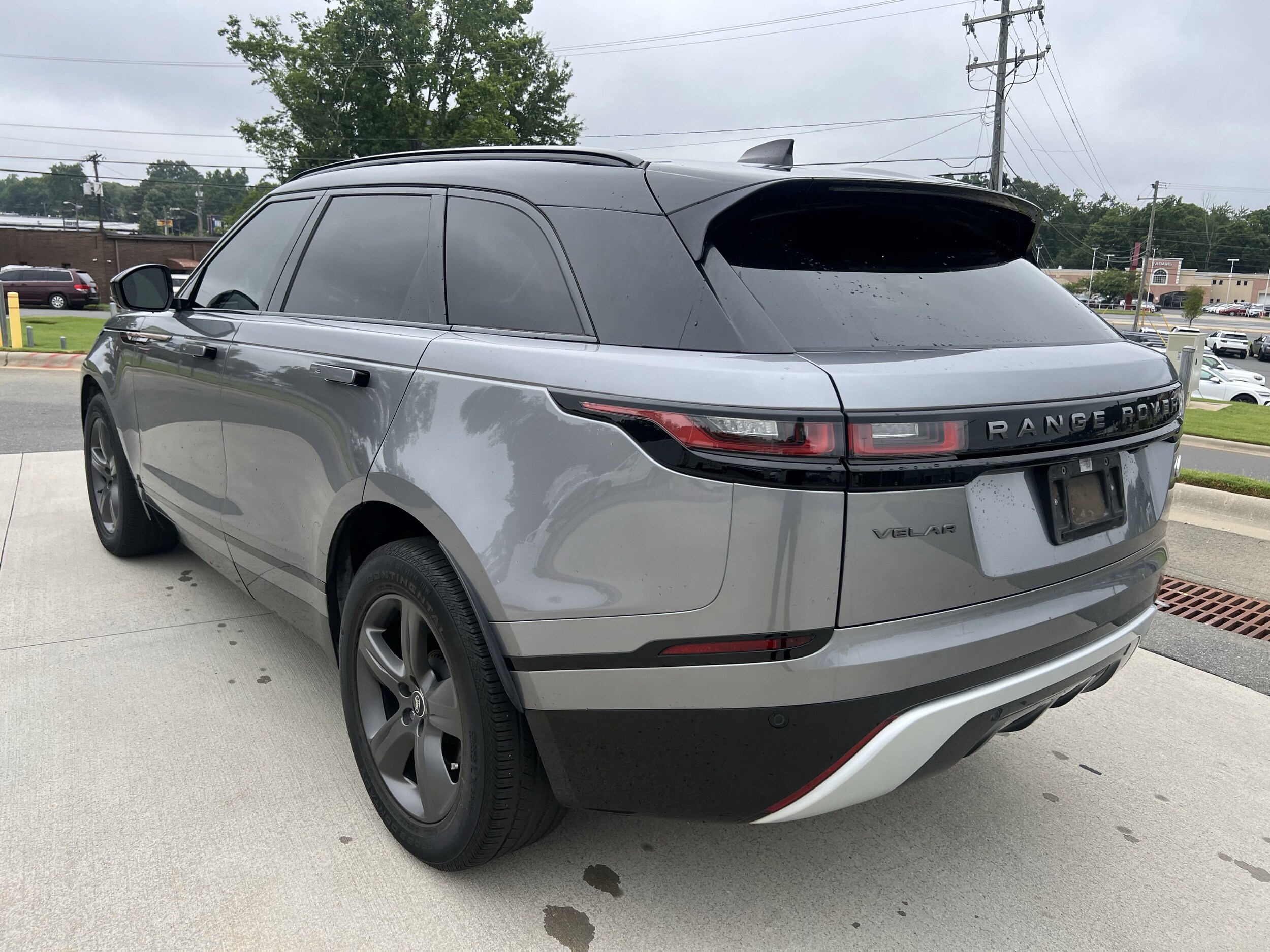2023 Land Rover Range Rover Velar R-Dynamic S photo 3