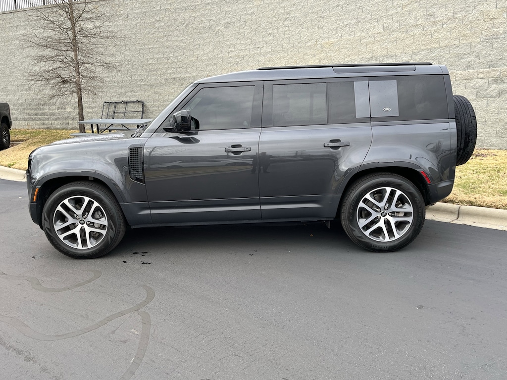 Used 2023 Land Rover Defender SE SUV