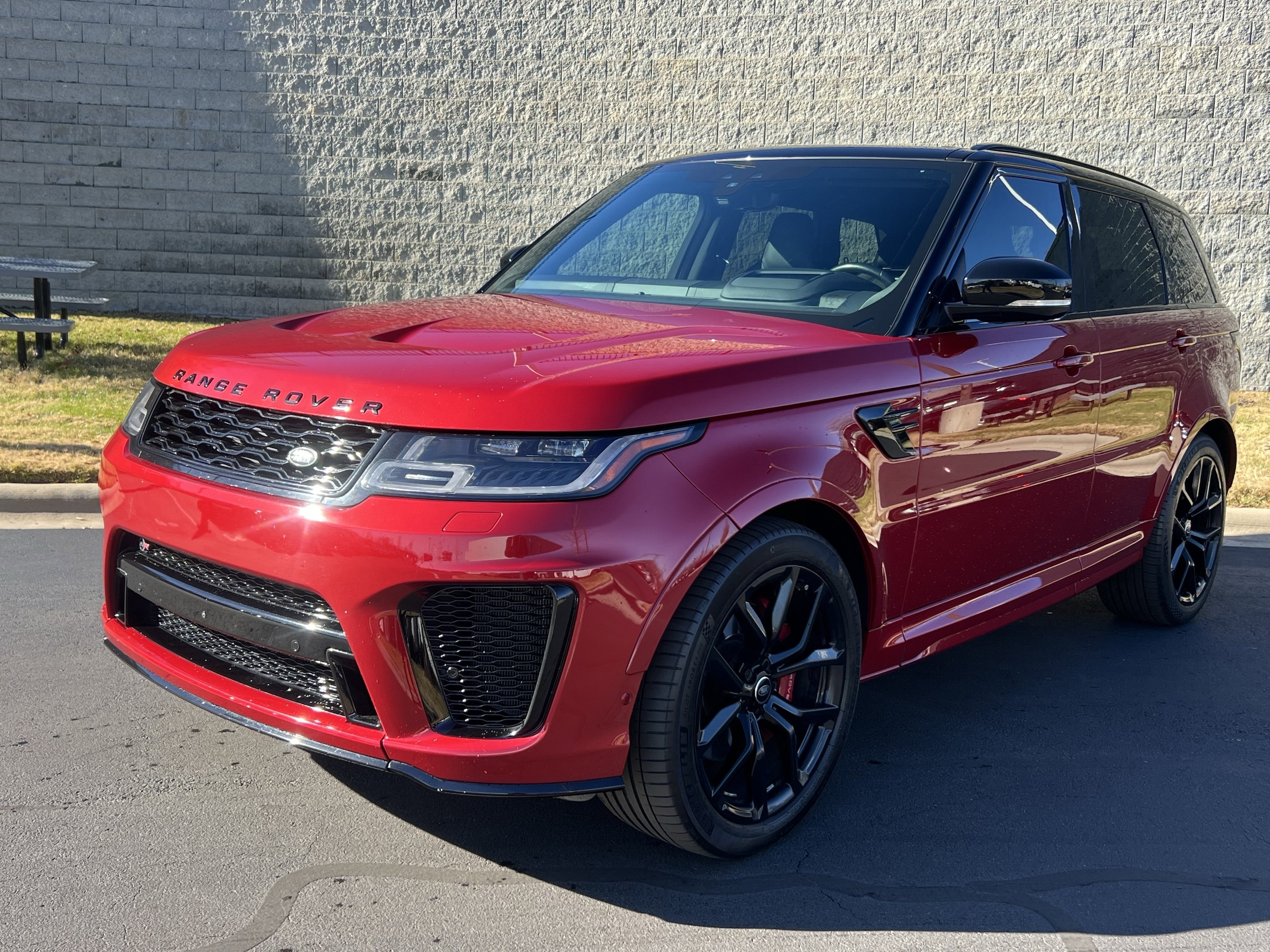 2020 Land Rover Range Rover Sport SVR's photo