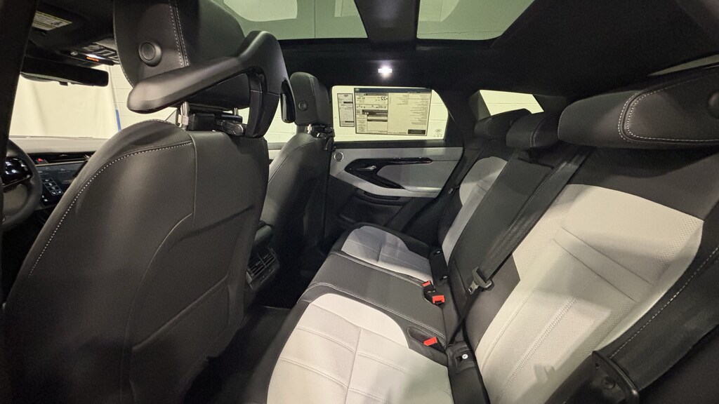 Used 2026 Land Rover Range Rover Evoque Hoxton Edition SUV